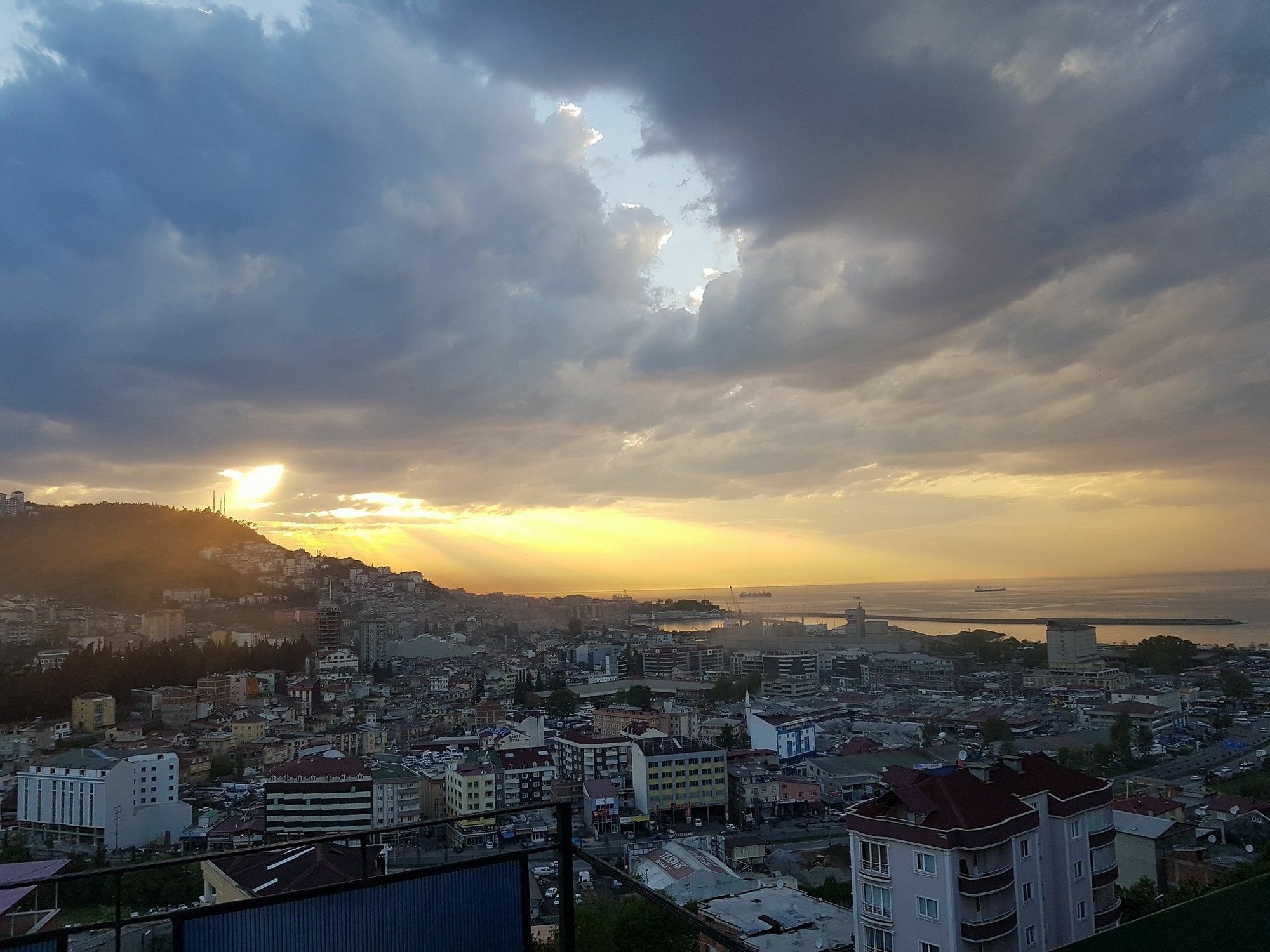 Nuralp Apart Otel - Trabzon Eksteriør bilde